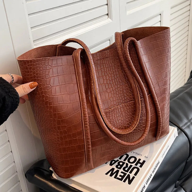 Françoise | Structured Chic Tote