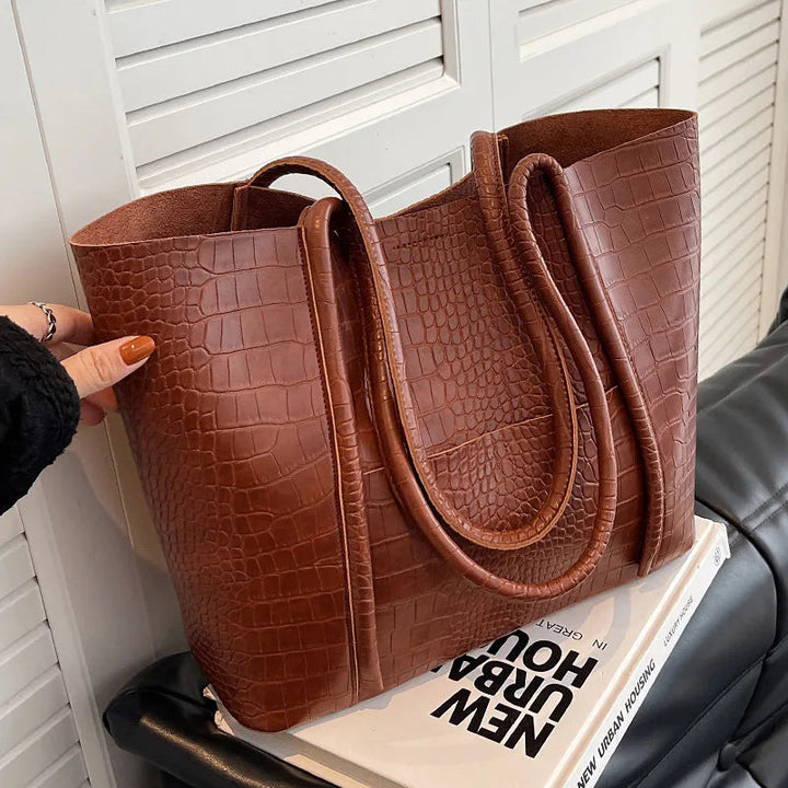 Françoise | Structured Chic Tote