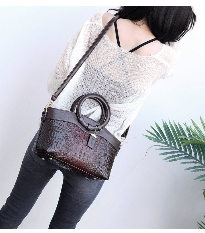 Caroline | Refined Statement Carry