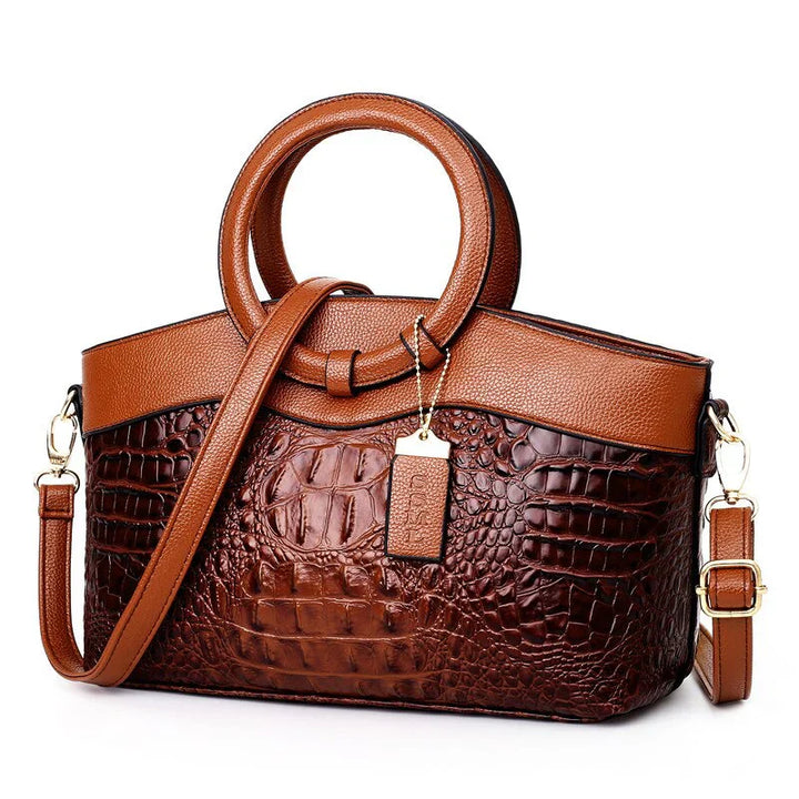 Caroline | Refined Statement Carry