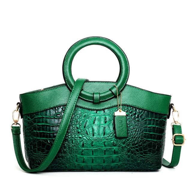 Caroline | Refined Statement Carry